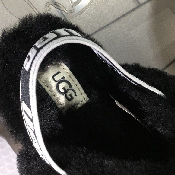 Ugg Fluff Yeah Slide - Picture 6 of 10